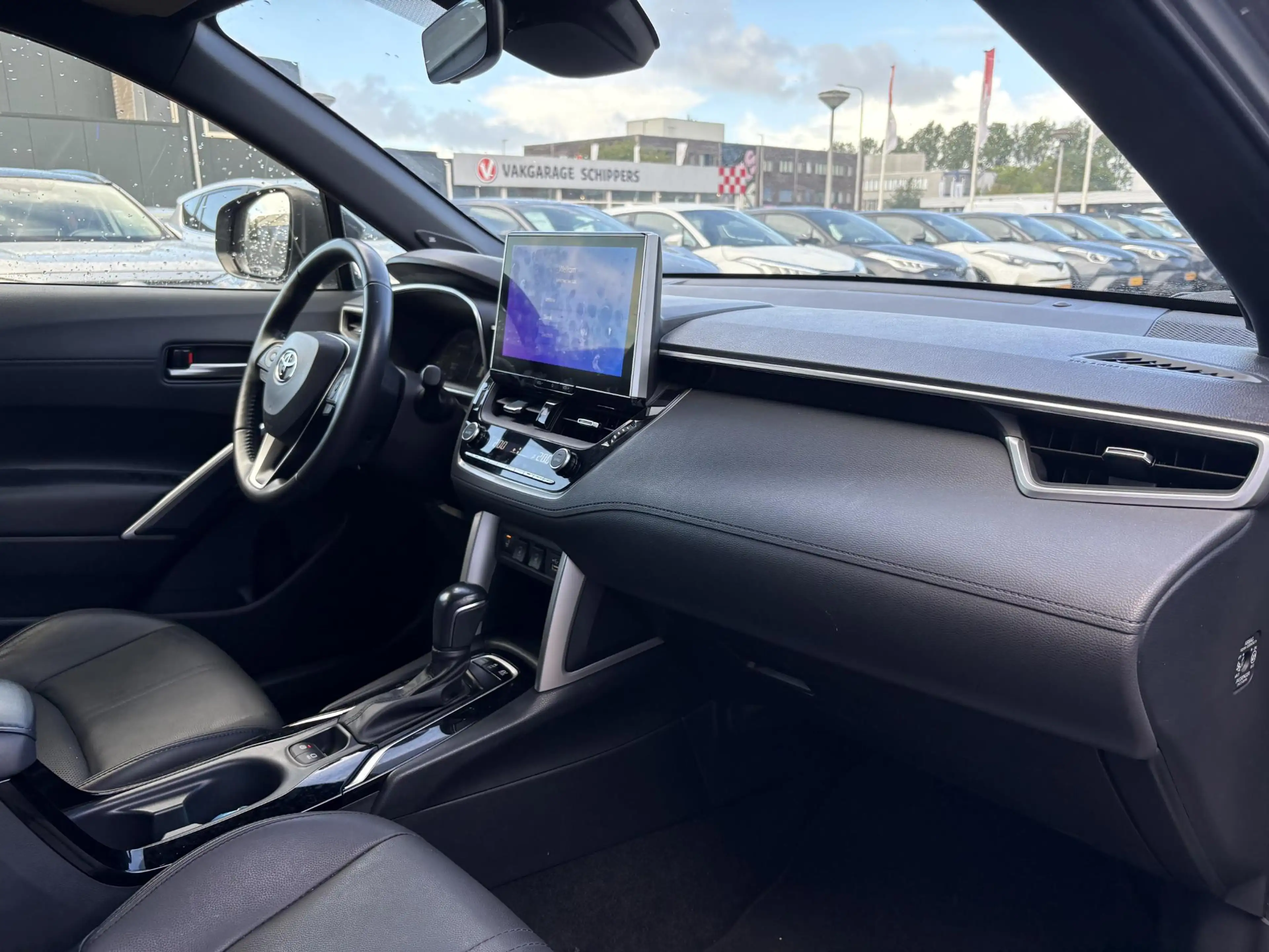 Toyota Corolla Cross 2.0 High Power Hybrid Launch Edition — photo 10
