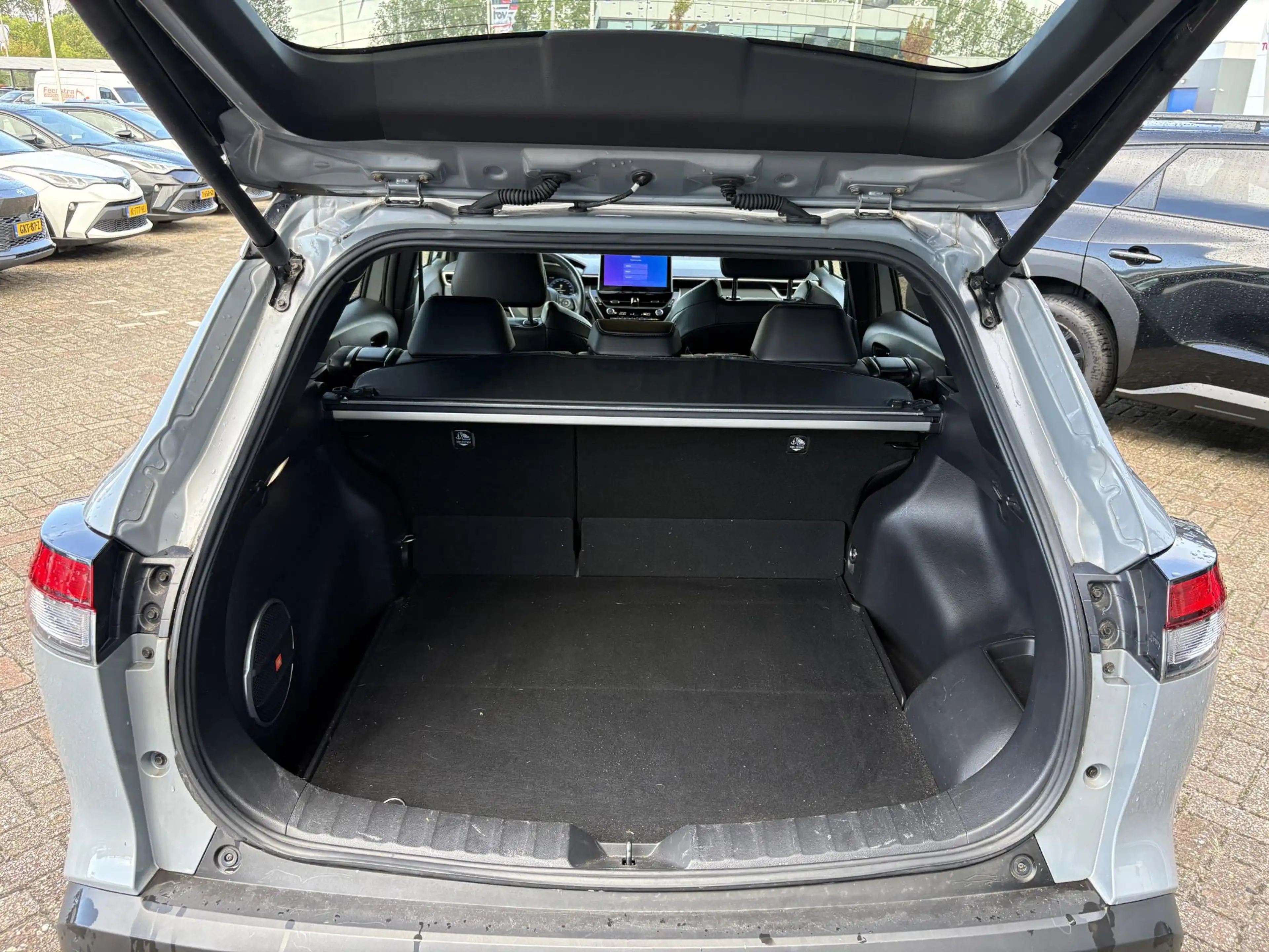 Toyota Corolla Cross 2.0 High Power Hybrid Launch Edition — photo 5