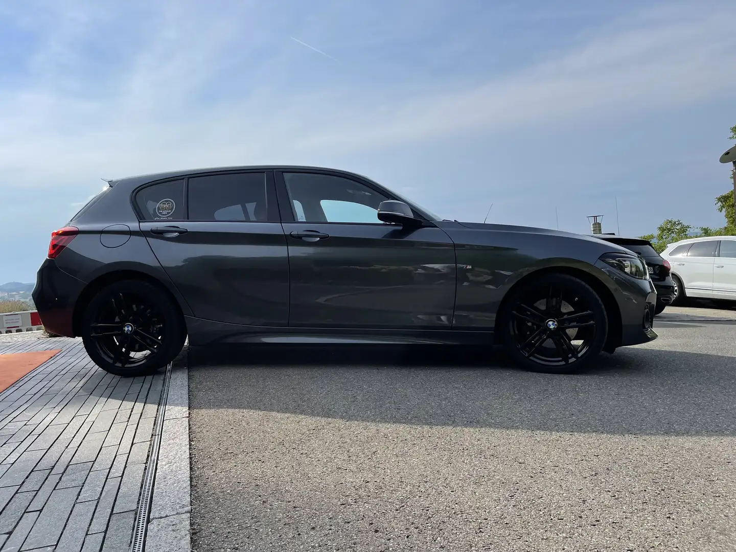 BMW 125 BMW 125i M-Paket | Shadow Line | HK | M-Fahrwerk Grau - 2