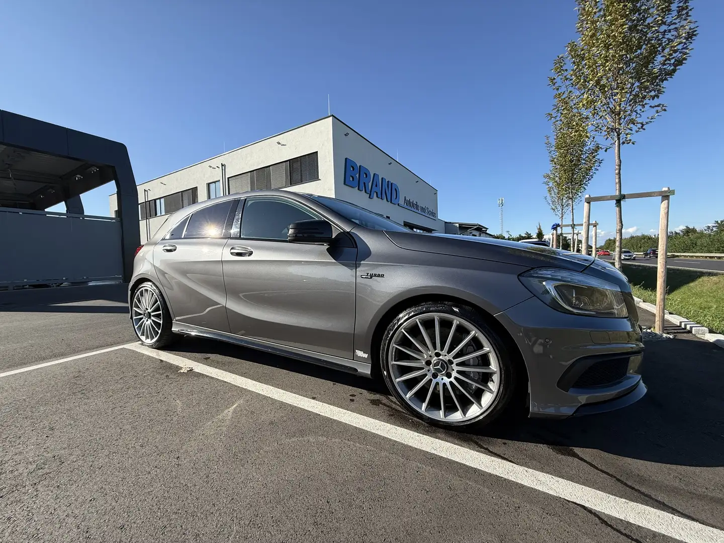 Mercedes-Benz A 45 AMG 4Matic Speedshift 7G-DCT - 2