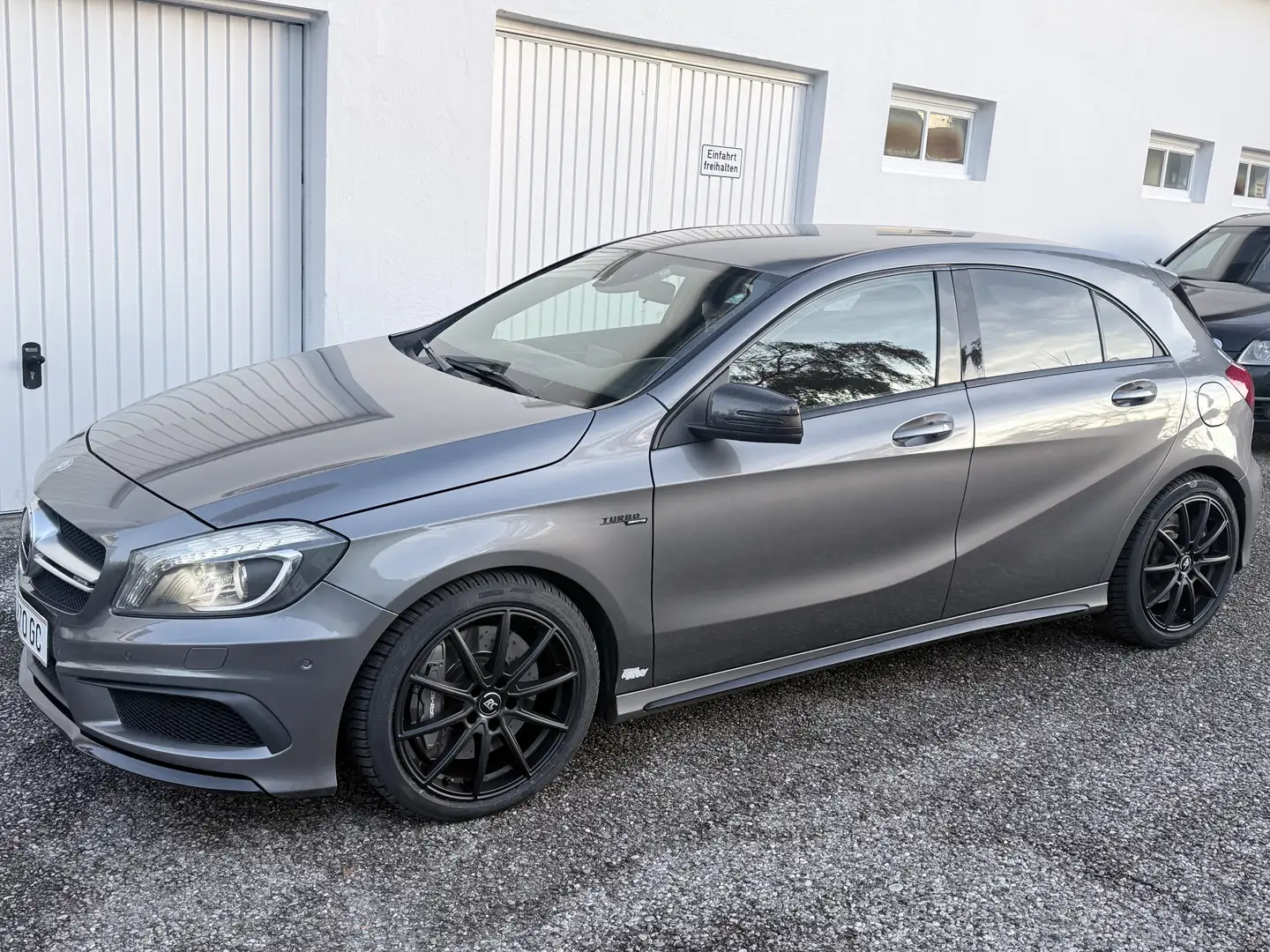Mercedes-Benz A 45 AMG 4Matic Speedshift 7G-DCT - 1