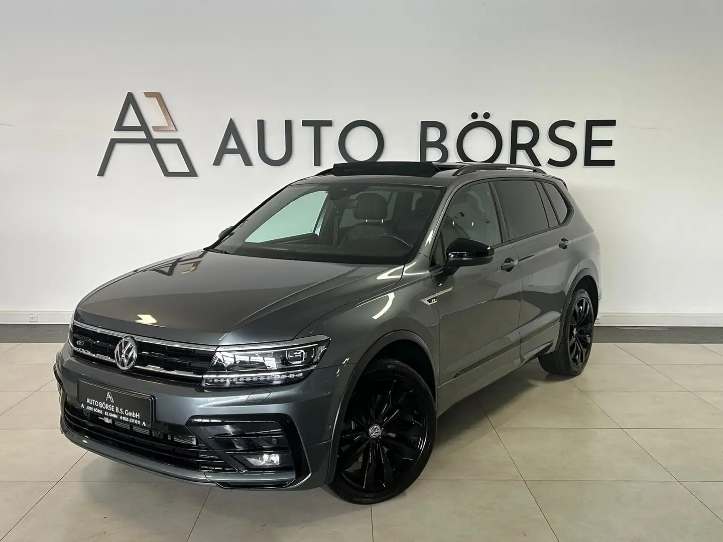 Volkswagen Tiguan Allspace 4M R Line BLACK STYLE*PANO*LED* Gris - 1