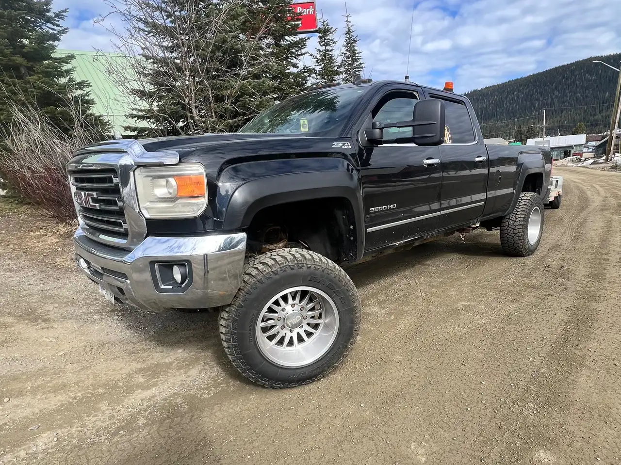 GMC Sierra 3500 снимка GMC Sierra 3500