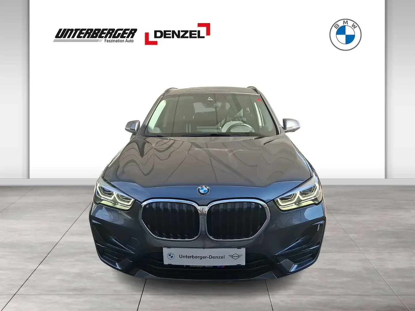 BMW X1 xDrive18d (F48) Sport Line Head-Up LED WLAN Grijs - 2