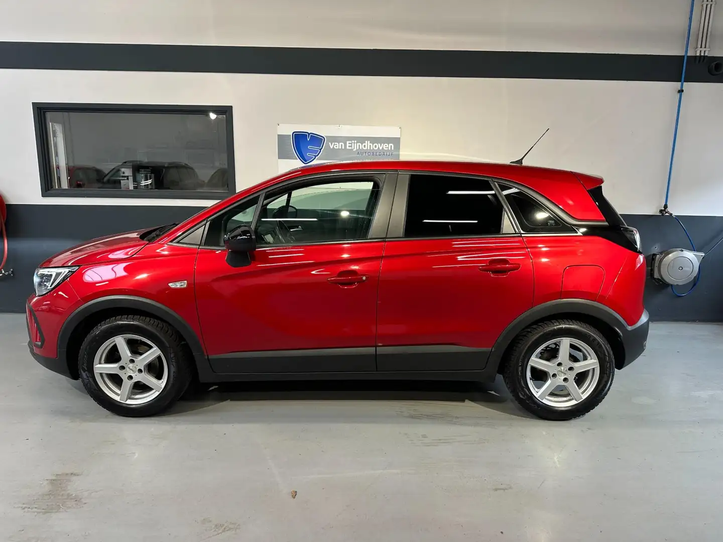 Opel Crossland 1.2 Turbo Business Elegance Rood - 2