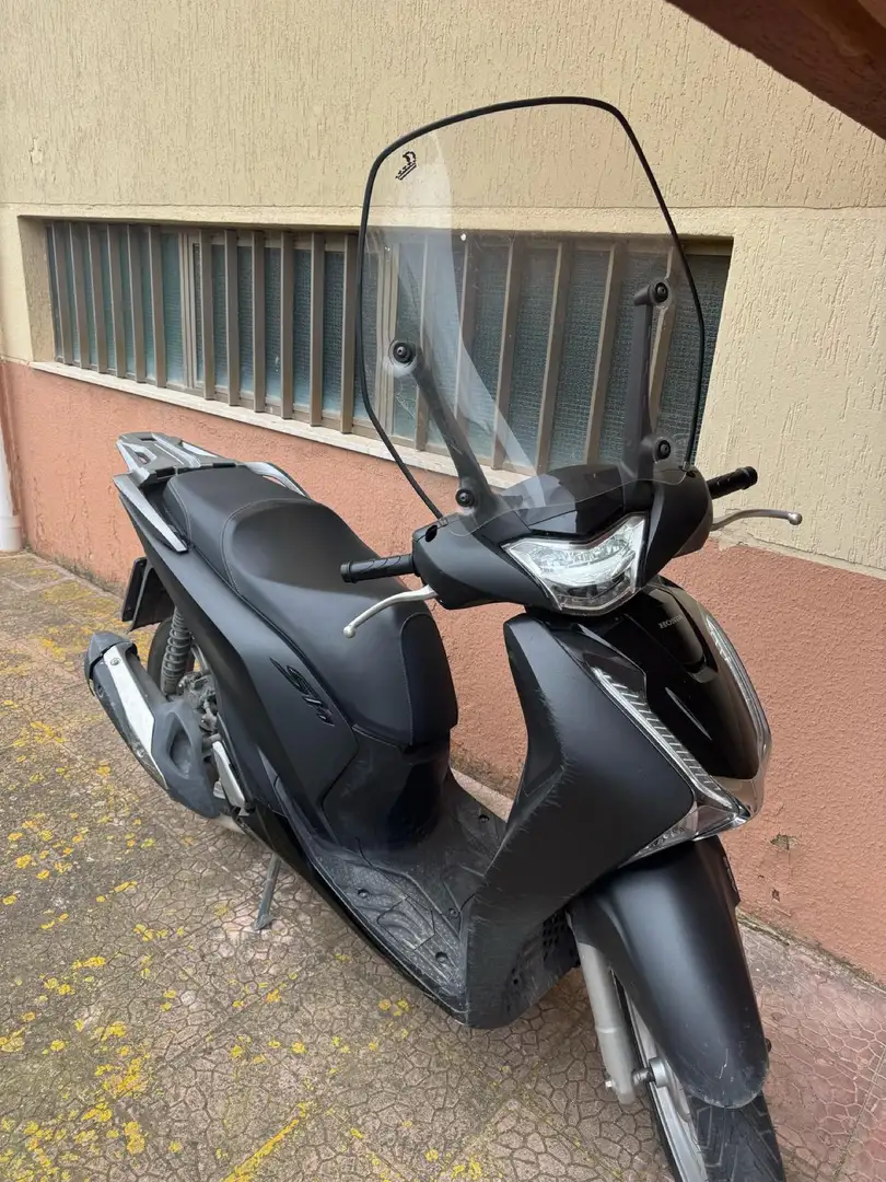 Honda SH 125i - 1