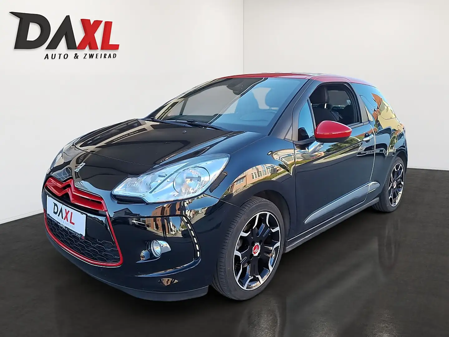 Citroen DS3 PureTech 110 S&S Manuell Red Edition Schwarz - 1