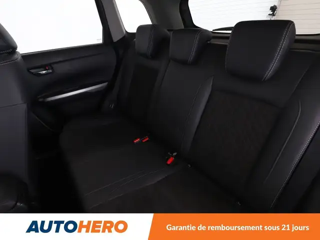 Suzuki Vitara view 14