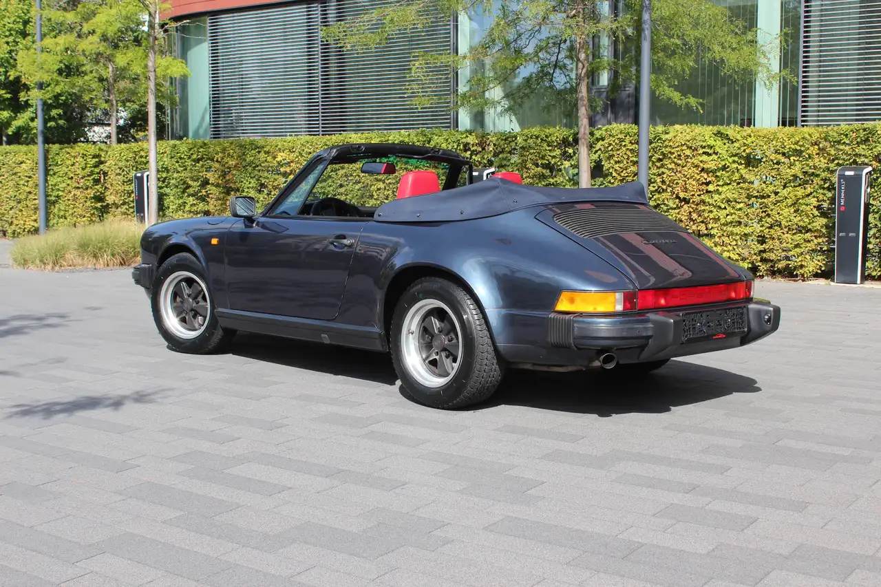 Porsche 911 Carrera Cabrio: volles Porsche Scheckheftgepflegt, orig. Porsche-Werkswagen, G50, Turbositze, H-Kennz., 3,2l G-Modell, foto 9
