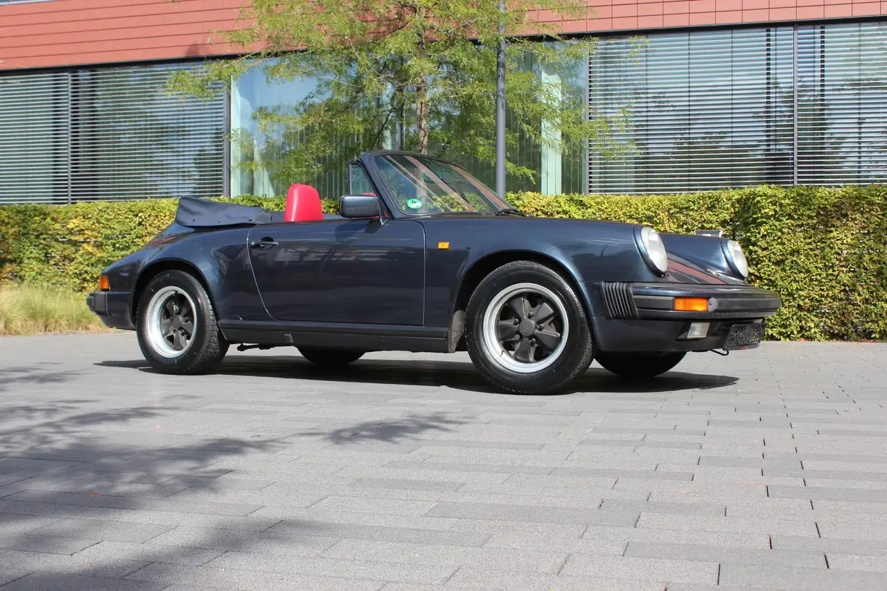 Porsche 911 Carrera Cabrio: volles Porsche Scheckheftgepflegt, orig. Porsche-Werkswagen, G50, Turbositze, H-Kennz., 3,2l G-Modell, foto 4