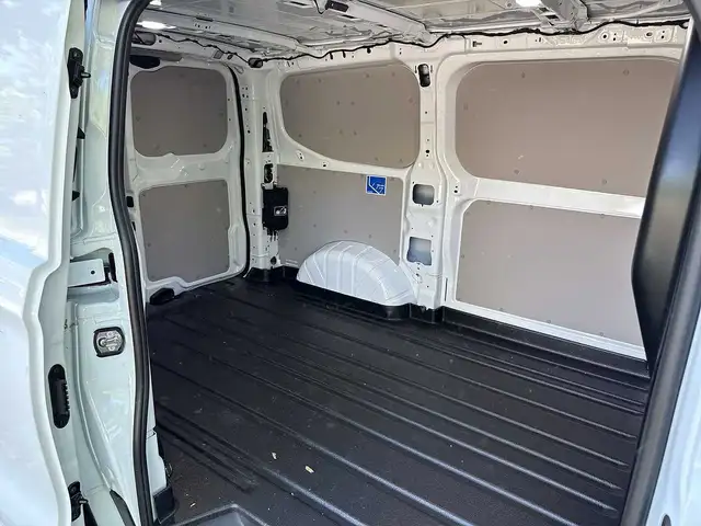 Ford Transit Custom view 5