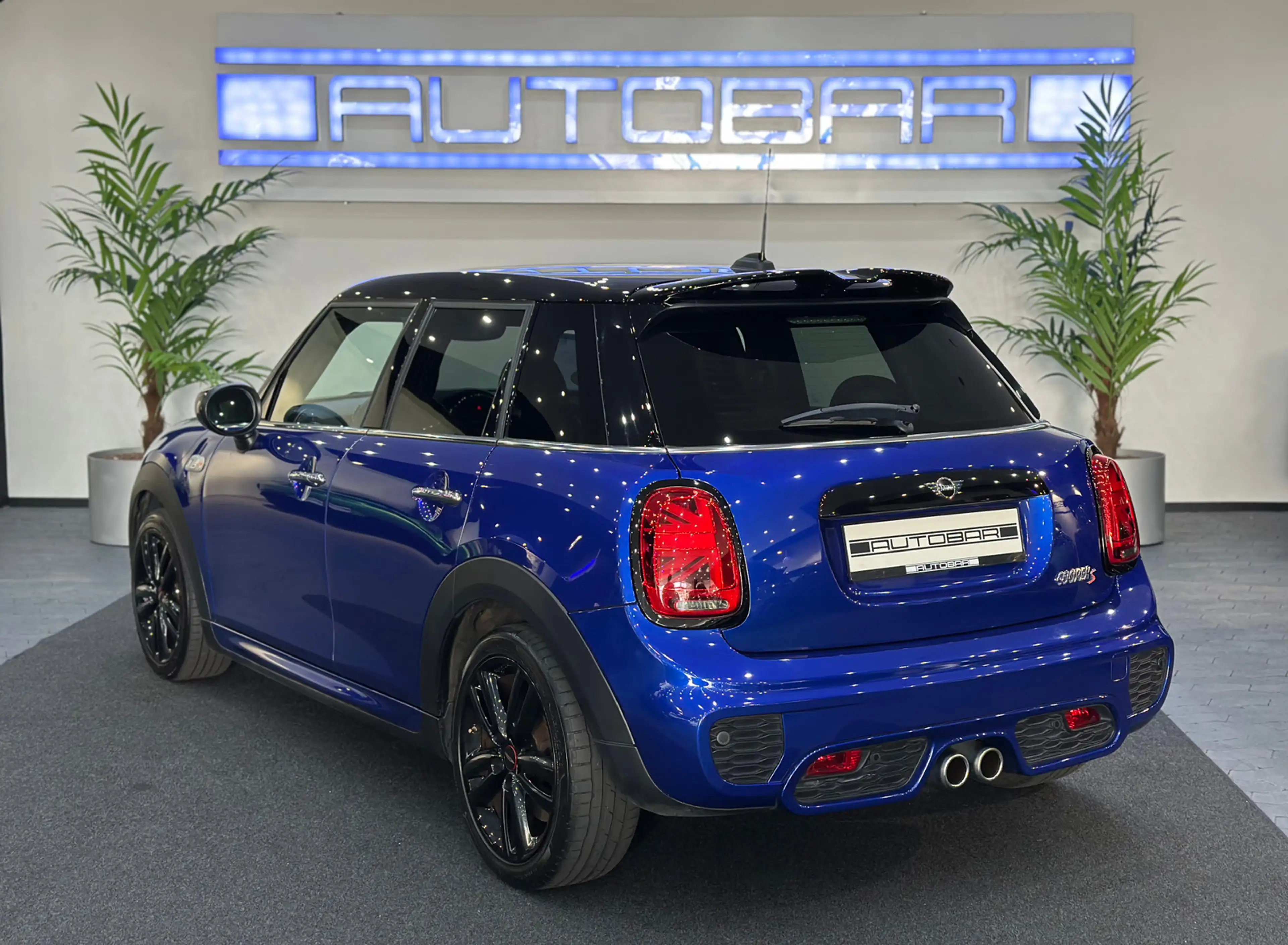 MINI Cooper S Cooper S JCW SPORT*LED*H&K*DIGITAL*DCC*FACELIFT — photo 4