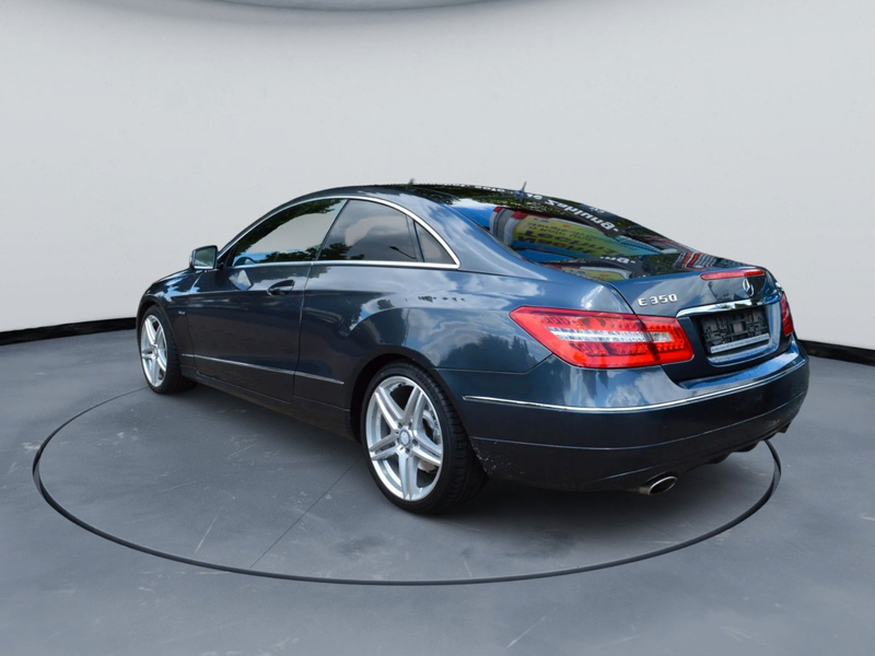 Mercedes-Benz E 350 E Coupe  Avantgarde  CDI BlueEfficiency — photo 6