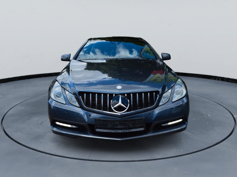 Mercedes-Benz E 350 E Coupe  Avantgarde  CDI BlueEfficiency — photo 2