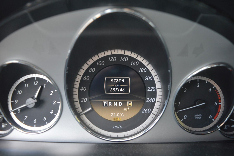 Mercedes-Benz E 350 E Coupe  Avantgarde  CDI BlueEfficiency — photo 14