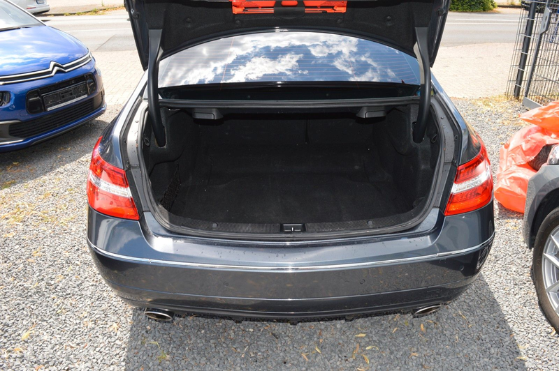 Mercedes-Benz E 350 E Coupe  Avantgarde  CDI BlueEfficiency — photo 12