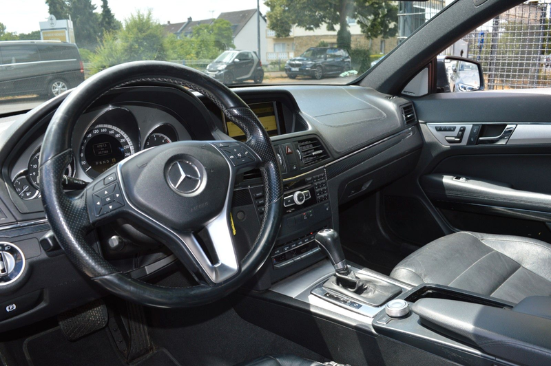 Mercedes-Benz E 350 E Coupe  Avantgarde  CDI BlueEfficiency — photo 8