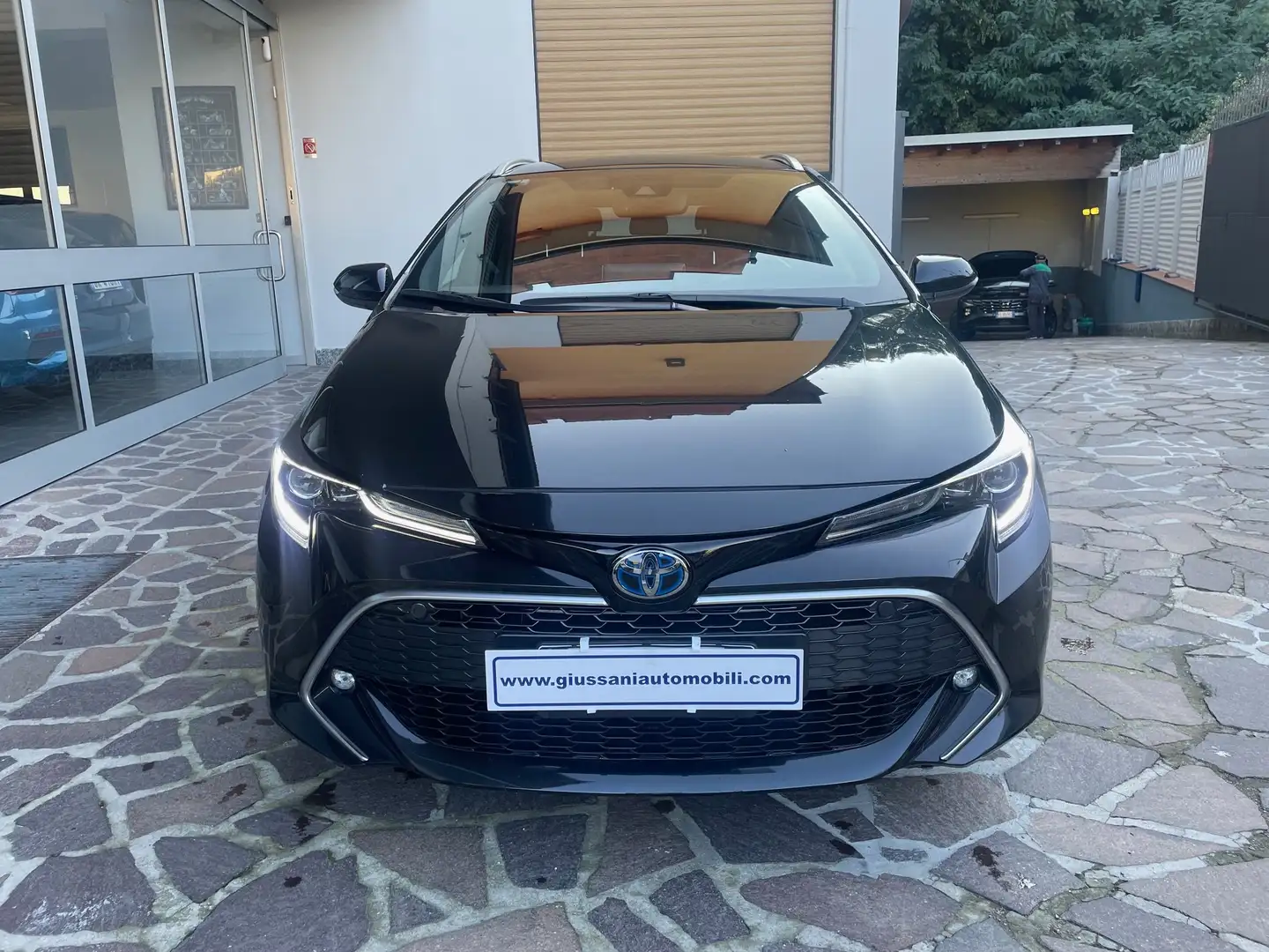 Toyota Corolla Touring Sports 2.0h Lounge cvt UNICO PROPRIETARIO Schwarz - 2
