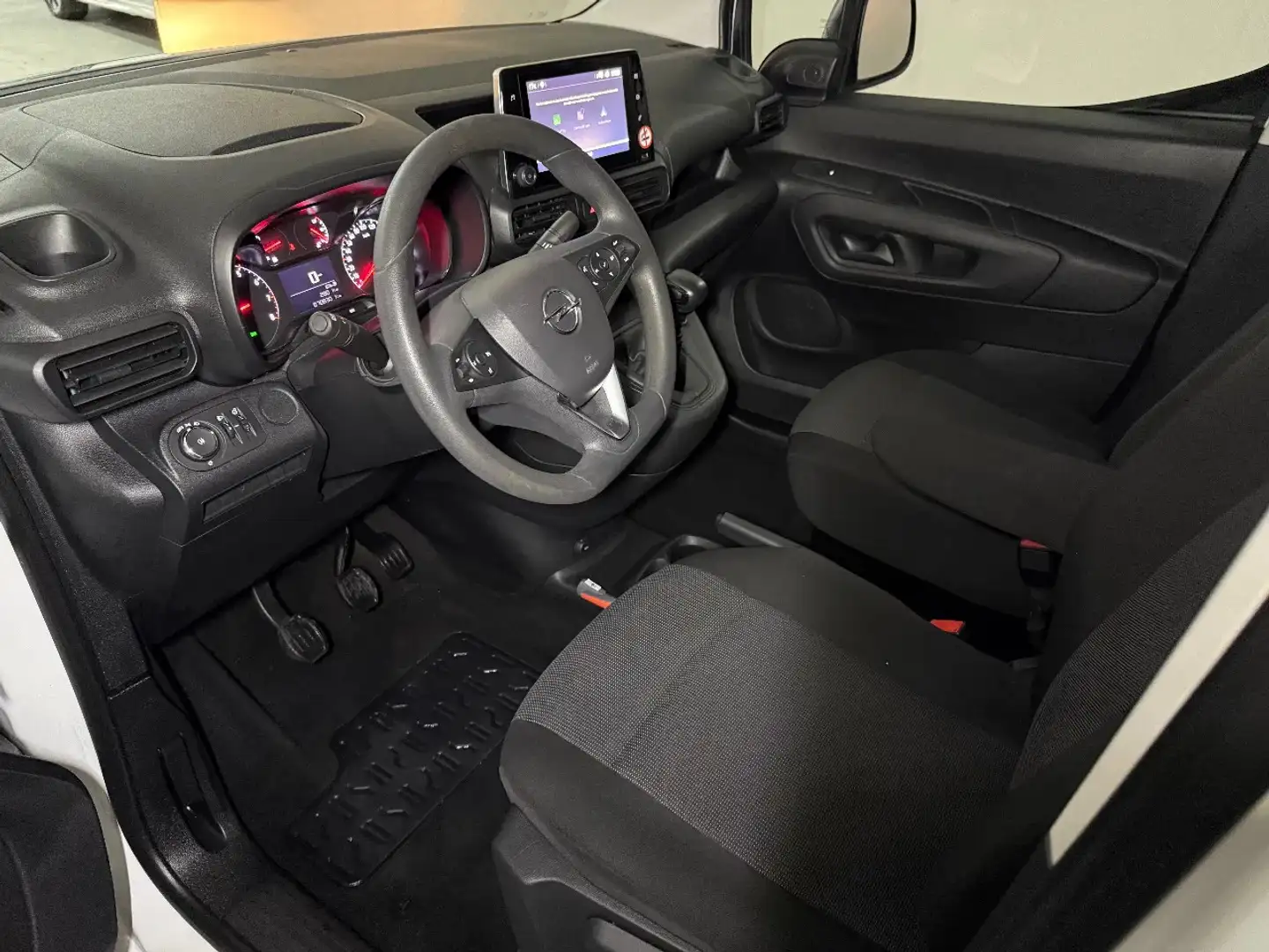 Opel Combo 1.5D 102PK L2H1 l AIRCO l NAVI l TREKHAAK l CRUISE Wit - 2