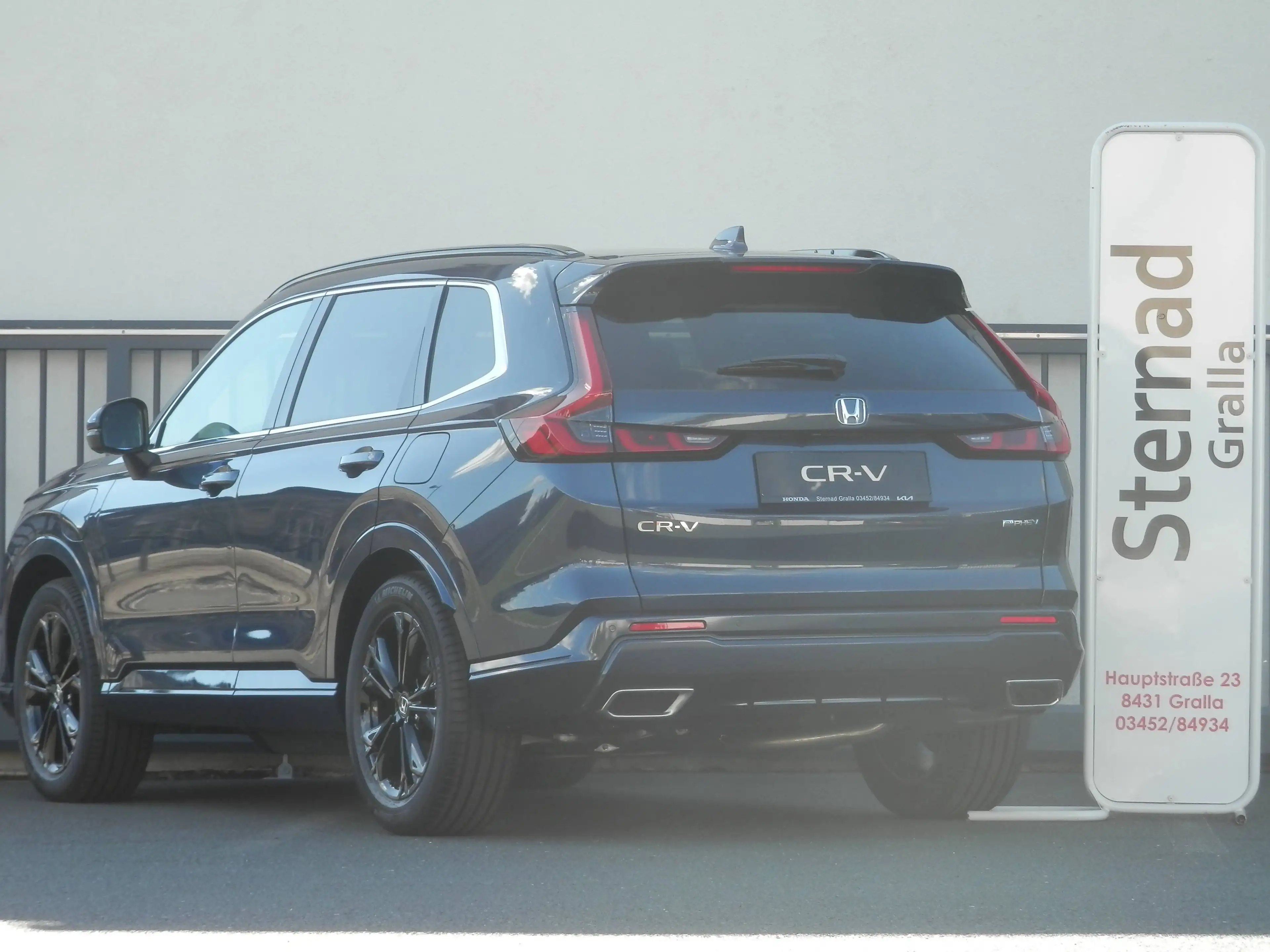 Honda CR-V 2,0 i-MMD e:PHEV Advance Tech Aut. — photo 4