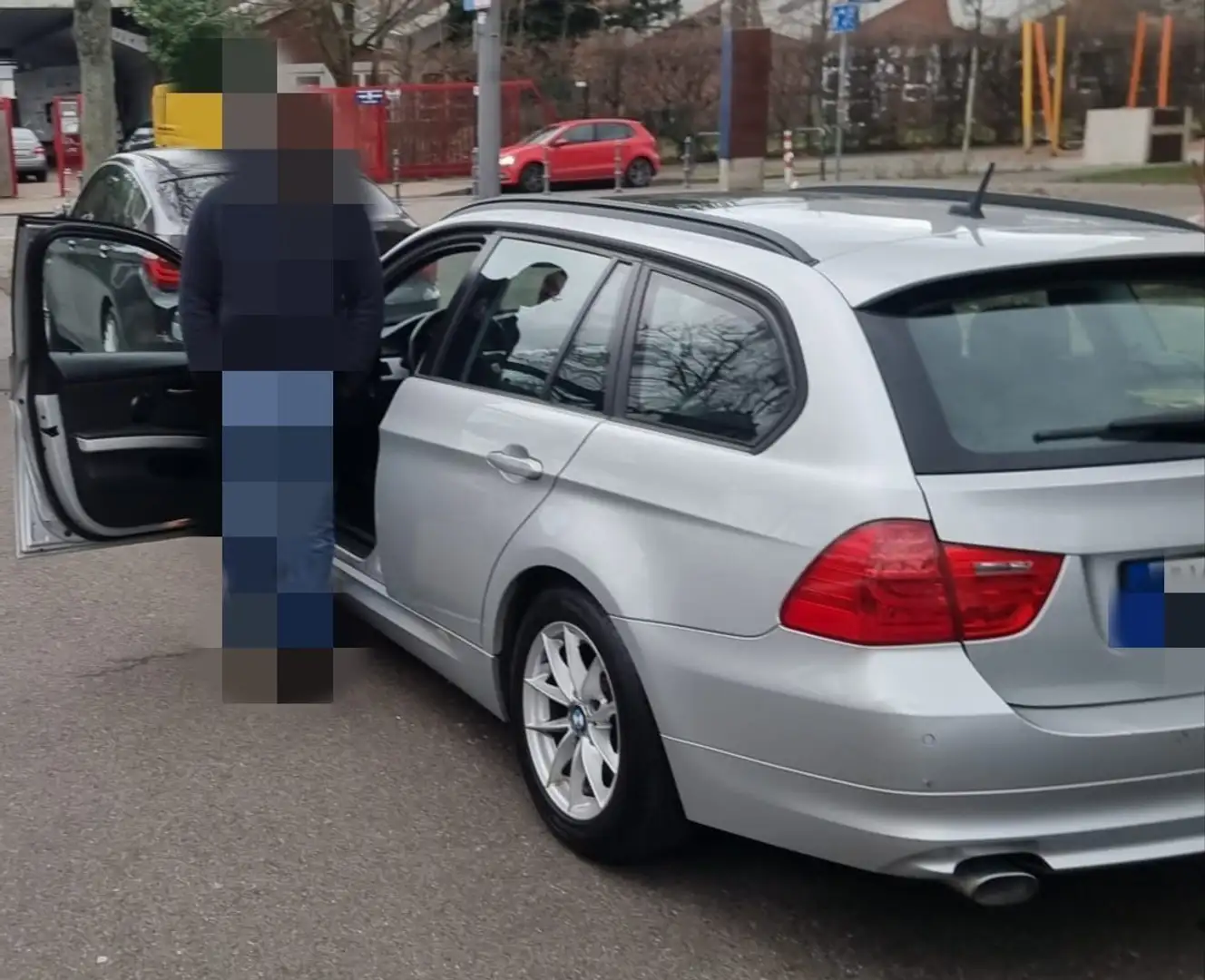 BMW 320 320d DPF Touring - 2