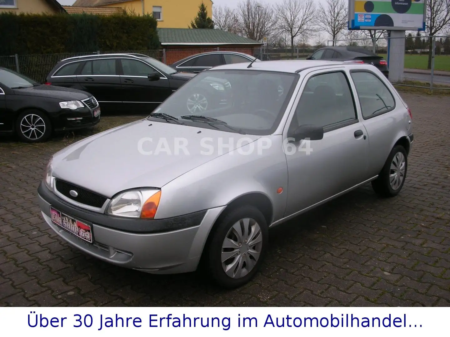 Ford Fiesta 1.3 37 kW   1.HAND/SCHECKHEFT/50Tkm Argintiu - 1