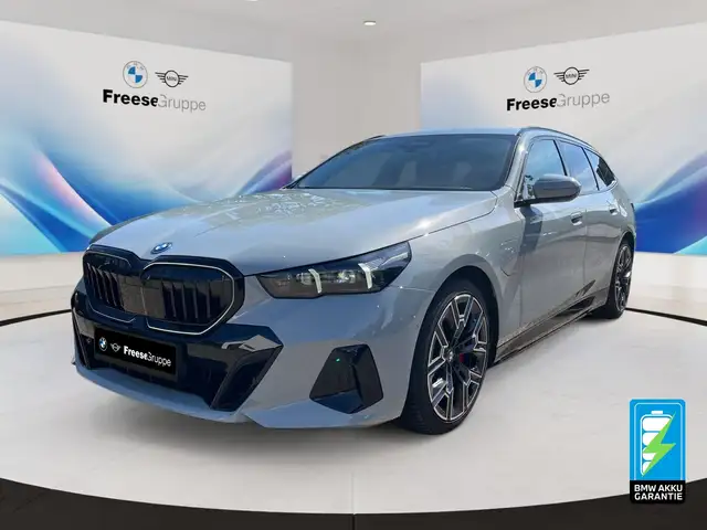 BMW 530 e xDrive AHK 360° HEAD-UP SITZBELÜFT RFK HIFI