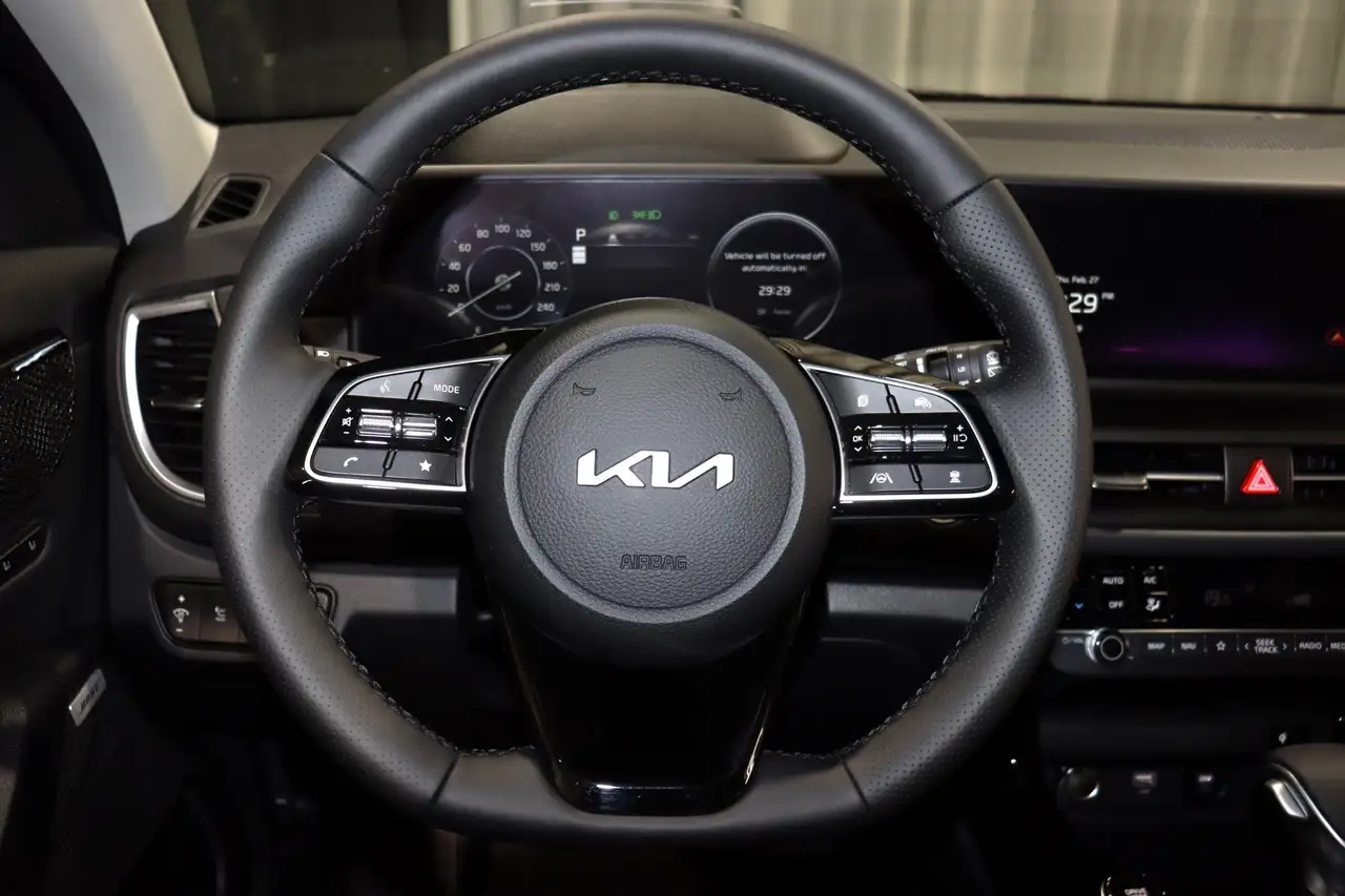 Kia Seltos снимка Kia Seltos