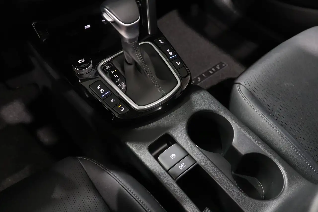 Kia Seltos снимка Kia Seltos