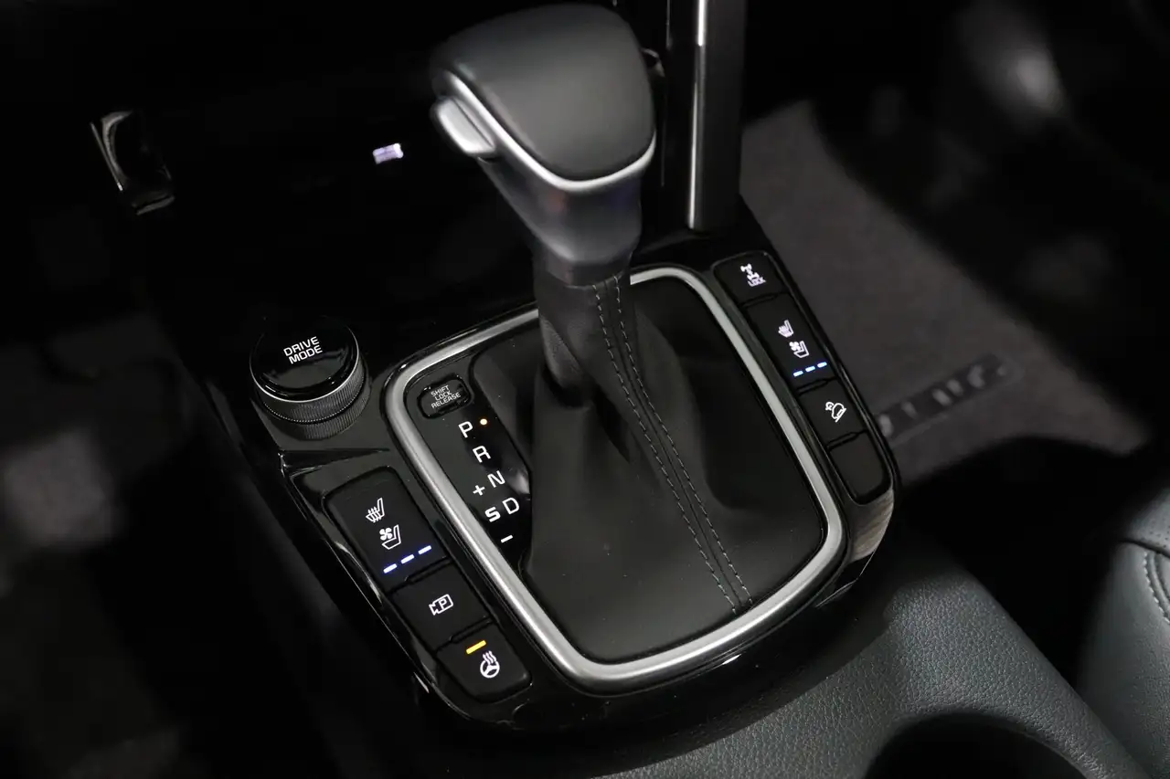 Kia Seltos снимка Kia Seltos
