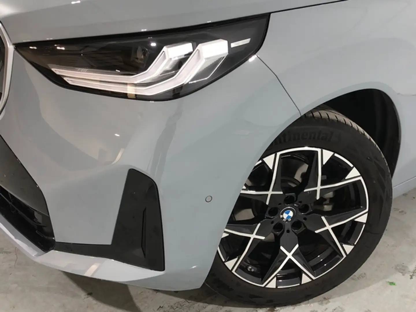 BMW X3 xDrive 20dA Gris - 2