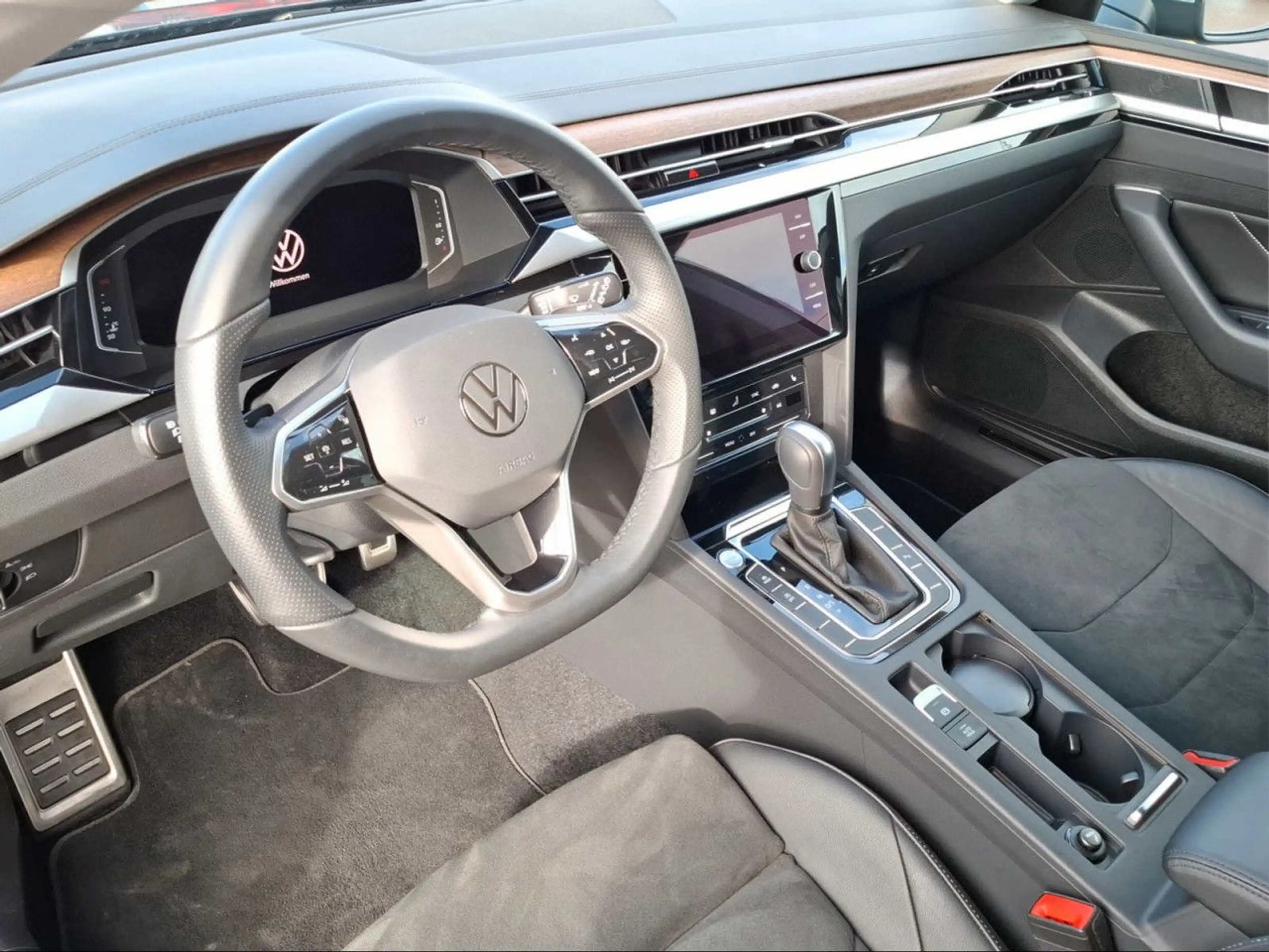 Volkswagen Arteon SHOOTINGBRAKE 2.0 TDI ELEGANCE AZV+APP+NAVI — photo 9