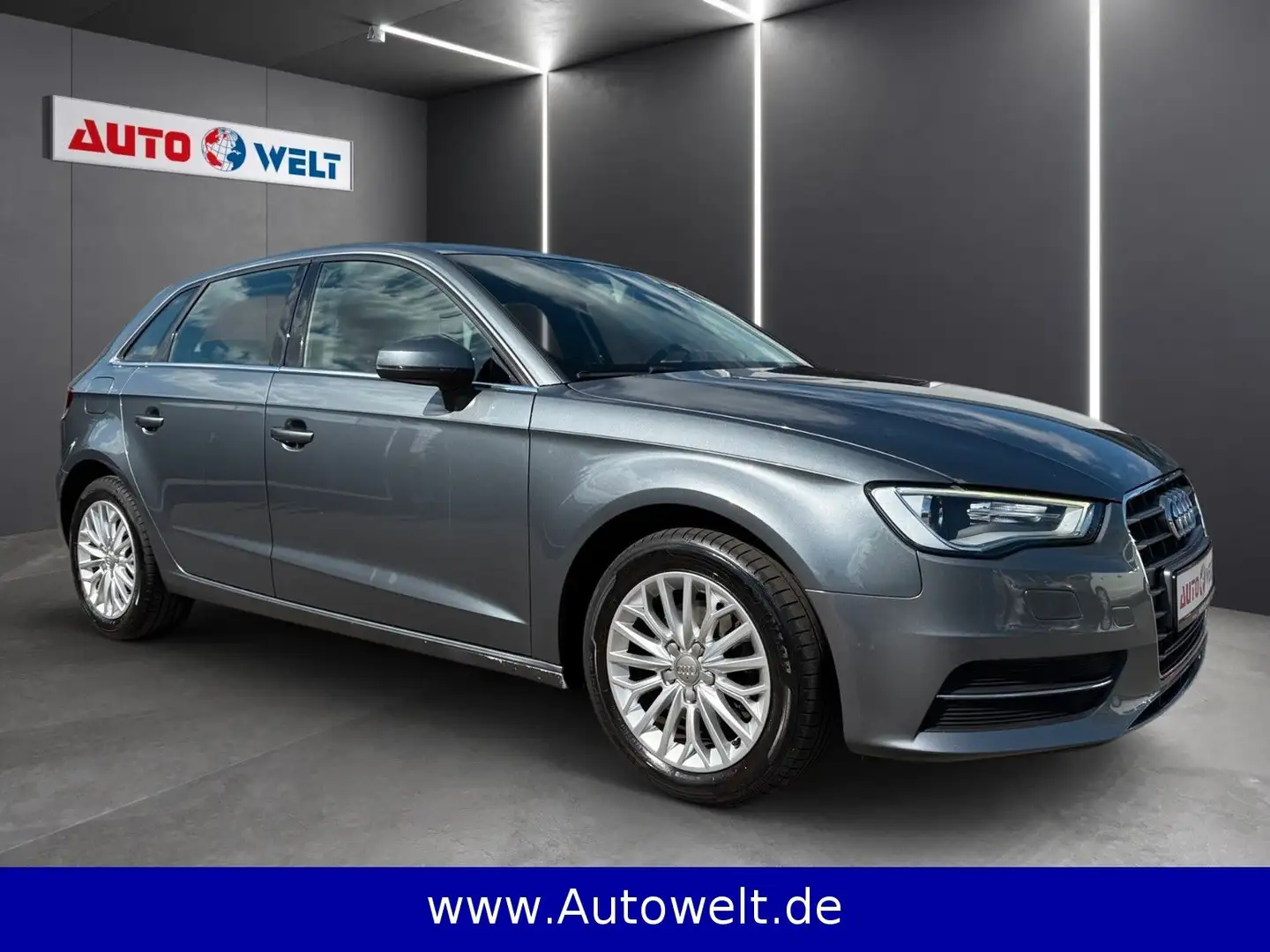 Audi A3 1.4 TFSI Autom. Xenon Klima Sitzhz Parkhilfe Gris - 2