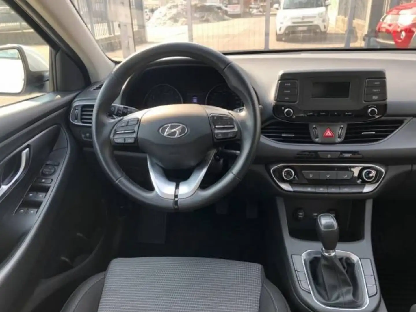 Hyundai i30 1.5 5 porte Classic Plus Bianco - 1
