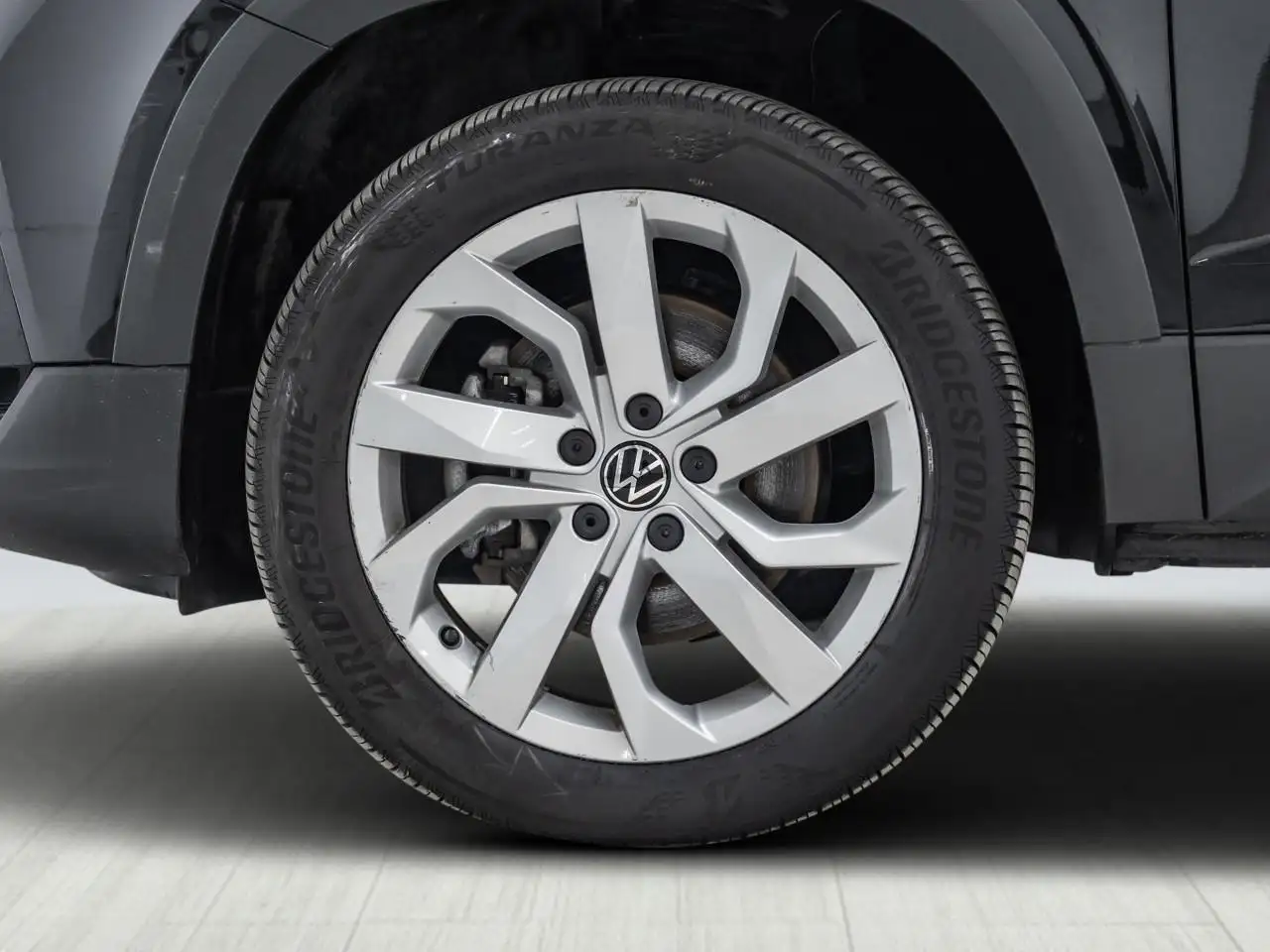 Volkswagen Taos снимка Volkswagen Taos