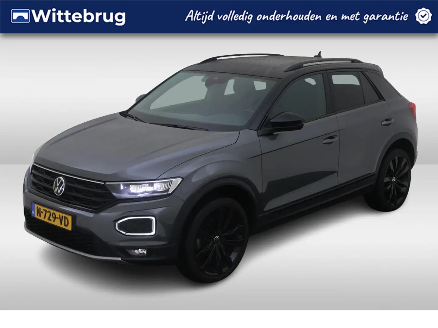 Volkswagen T-Roc 1.5 TSI Sport / AUTOMAAT/ PANO/ BLACK STYLE/ BEATS Grijs - 1