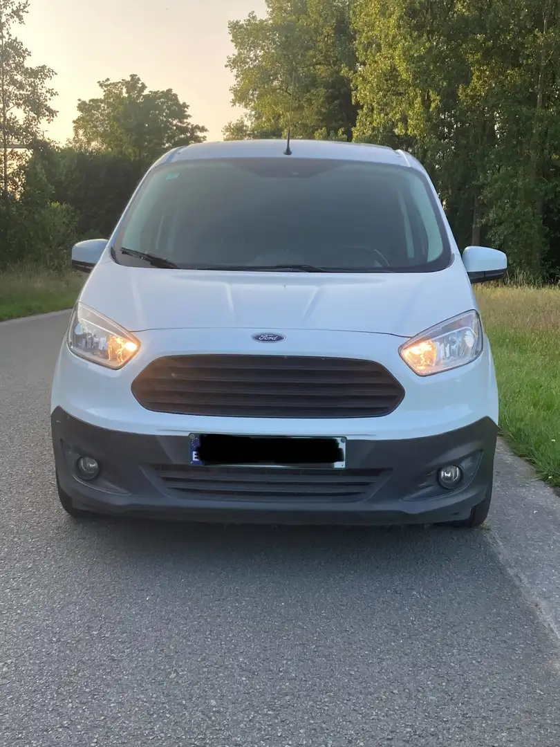 Ford Transit Courier - 1