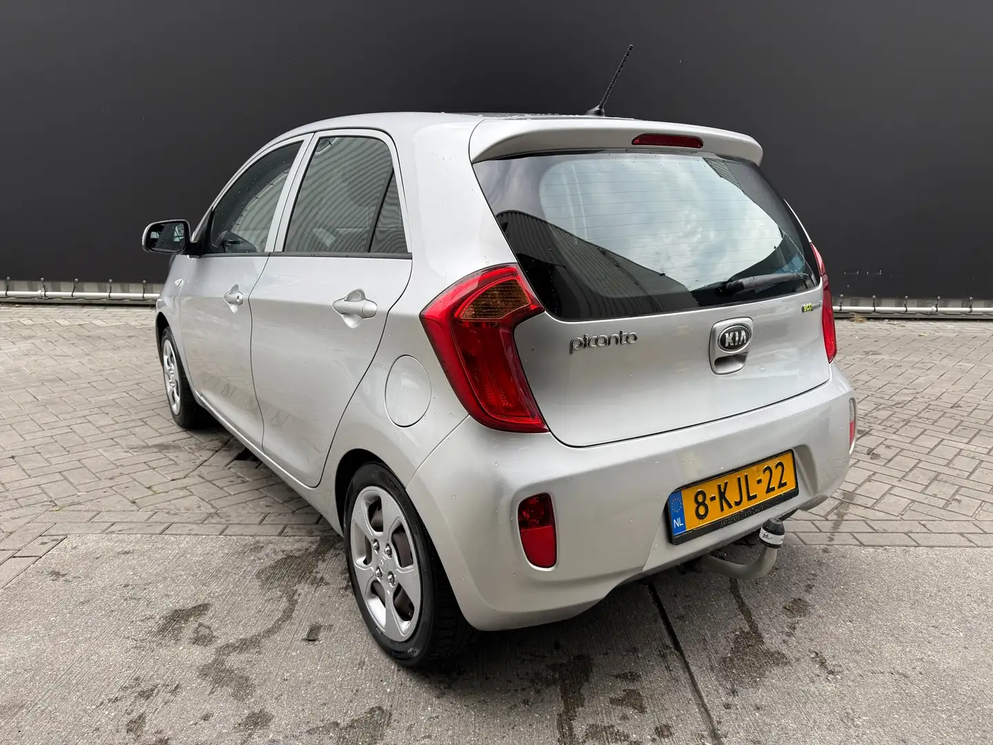 Kia Picanto 1.0 CVVT ISG Comfort Pack Gris - 2