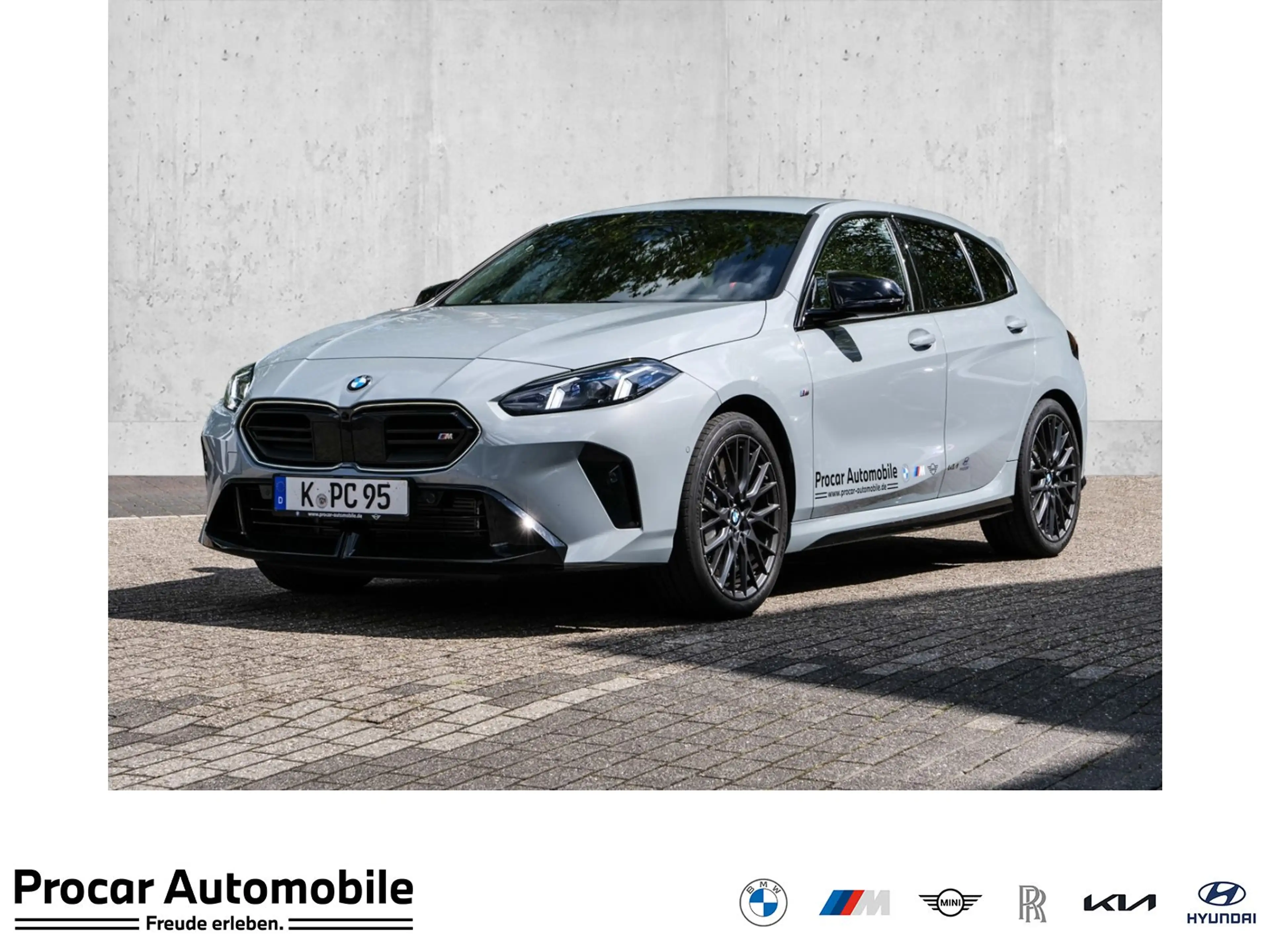 BMW 135 M135 xDrive - M Sport HUD 360°KAM RFK NAVI LED LM