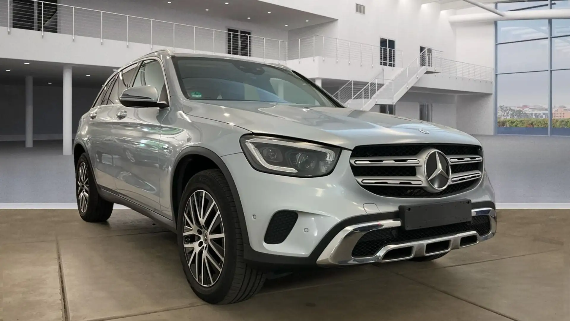 Mercedes-Benz GLC 300 e 19*Virtual*Burmest*Mubeam*Kamera*Leder Silber - 1
