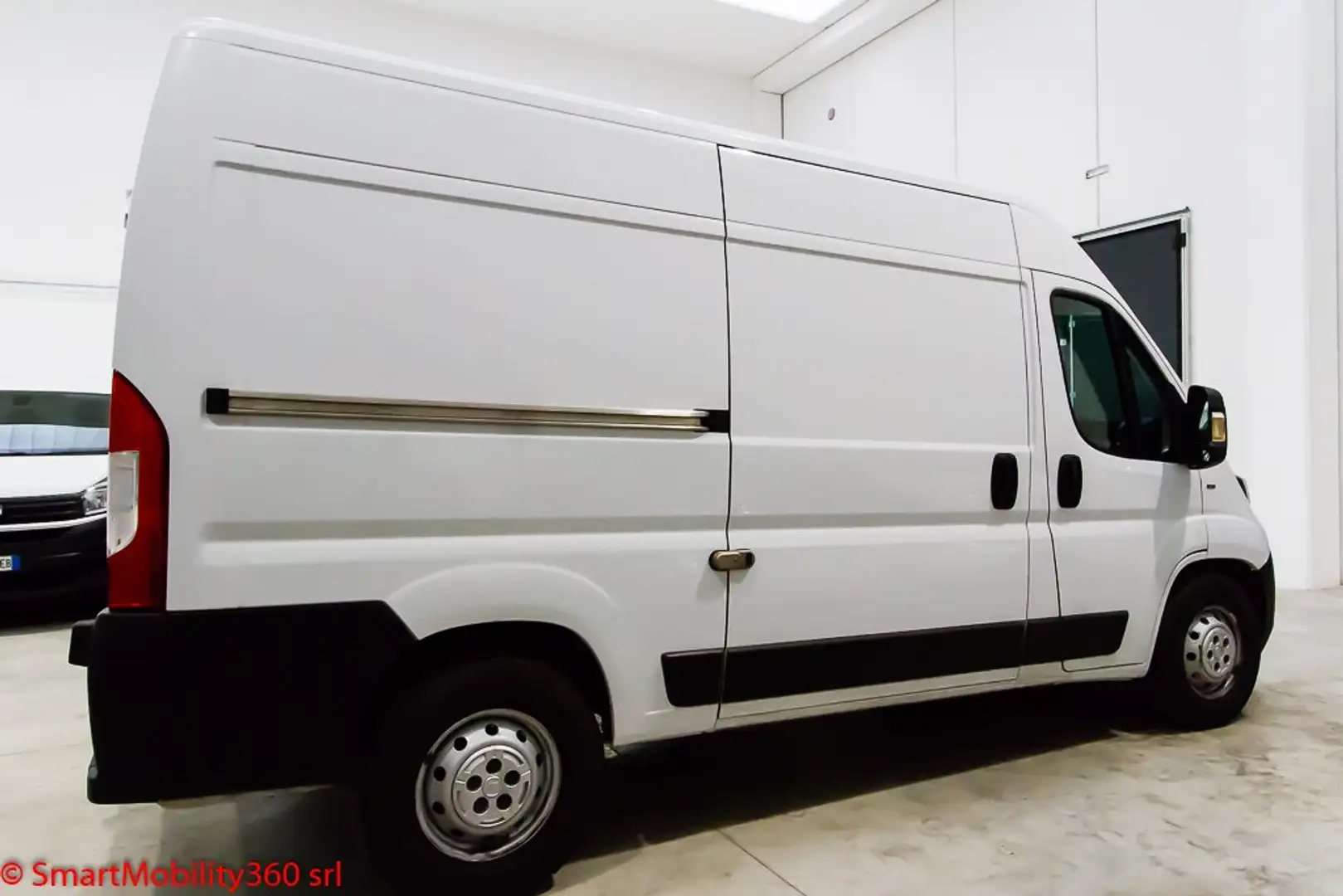 Fiat Ducato 35 MH2 2.2 Mjt3 140CV auto 9 rapporti Blanc - 2