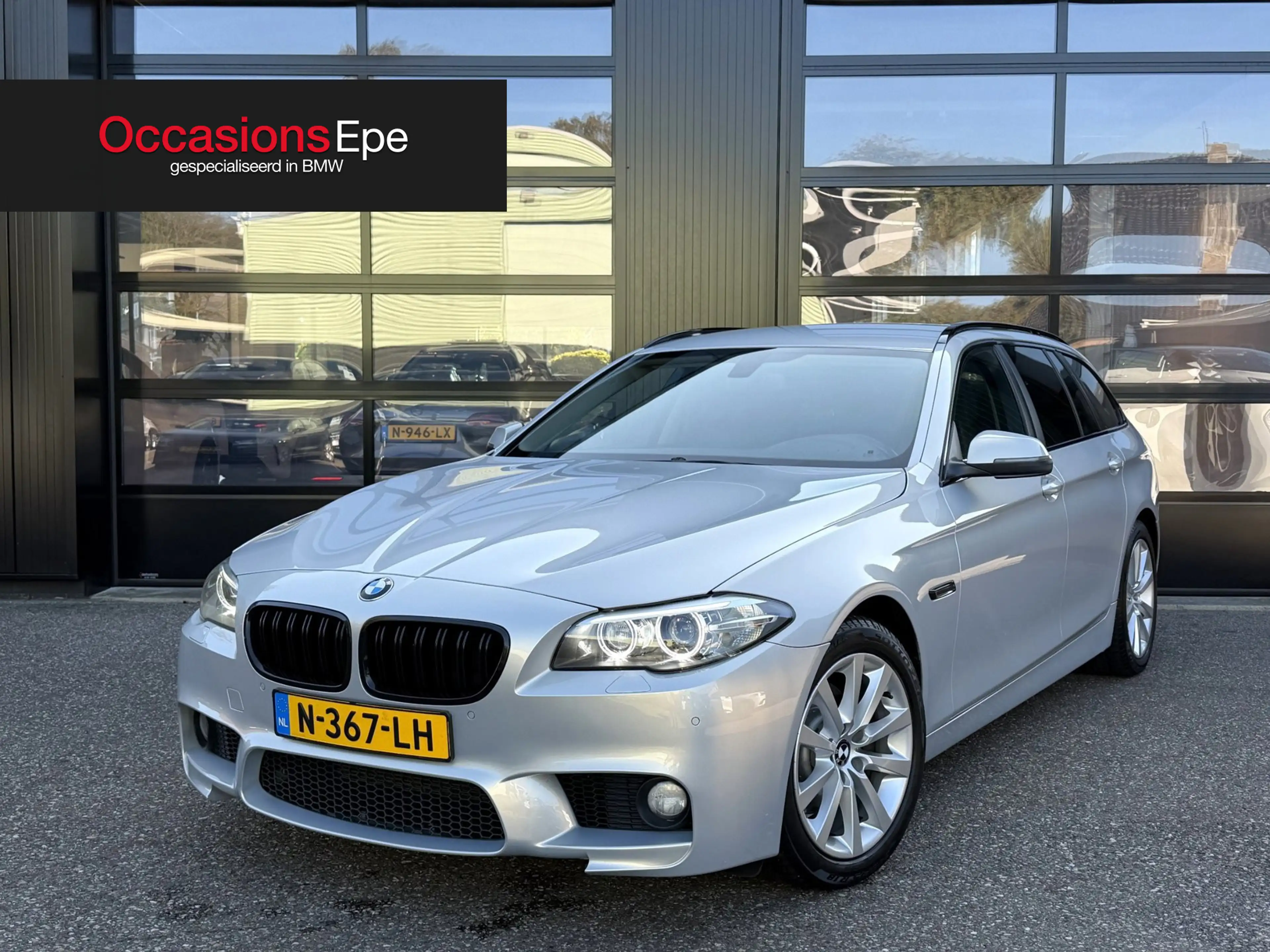 BMW 520 5-Serie Touring 520D Xdrive M-Sport Mondstein Meta