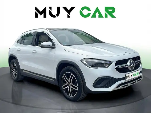 Mercedes-Benz GLA 180 7G-DCT
