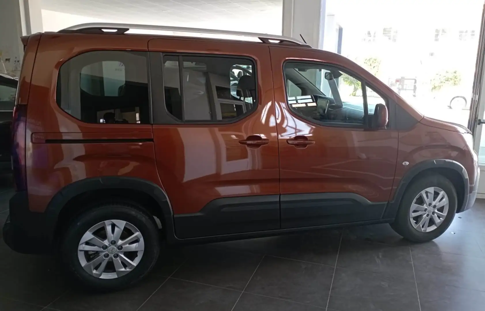 Peugeot Rifter 1.5BlueHDi S&S Standard Allure Pack 130 Orange - 2