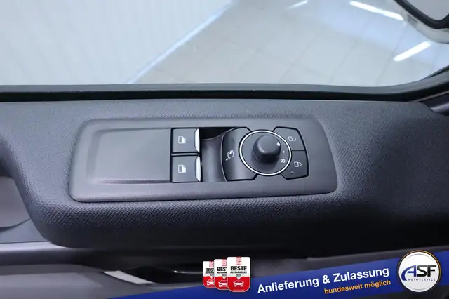 Ford Tourneo Custom view 15