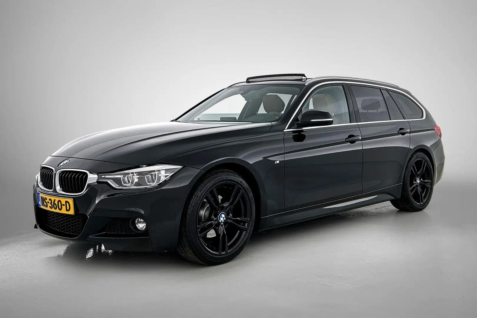 BMW 320 3-serie Touring 320i Edition M Sport Shadow High E Zwart - 1