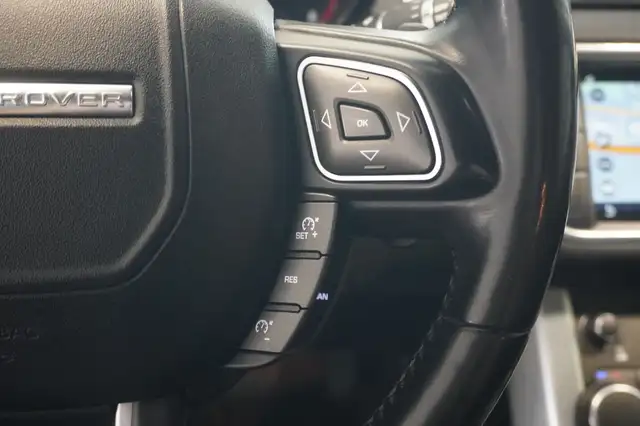 Land Rover Range Rover Evoque view 13