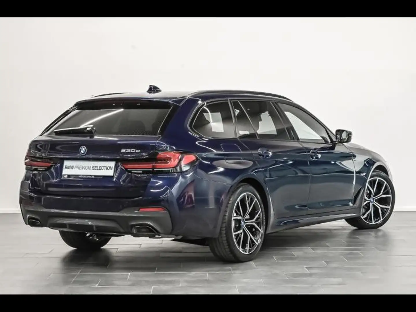 BMW 530 Touring Bleu - 2