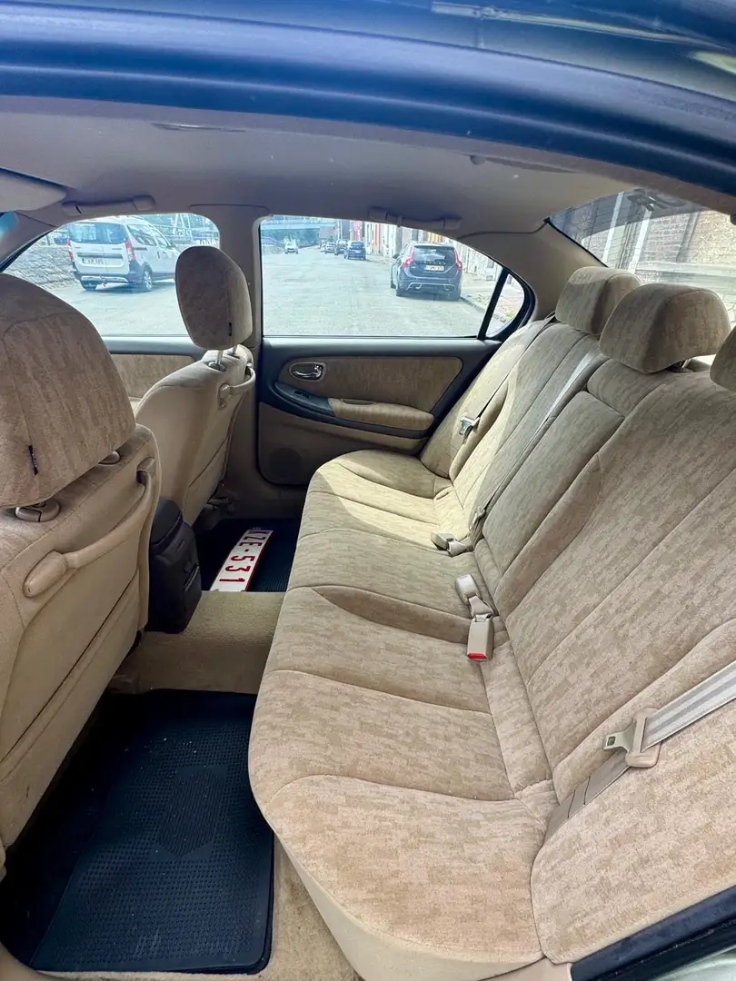 Nissan Maxima 2.0i V6 SLX - 2
