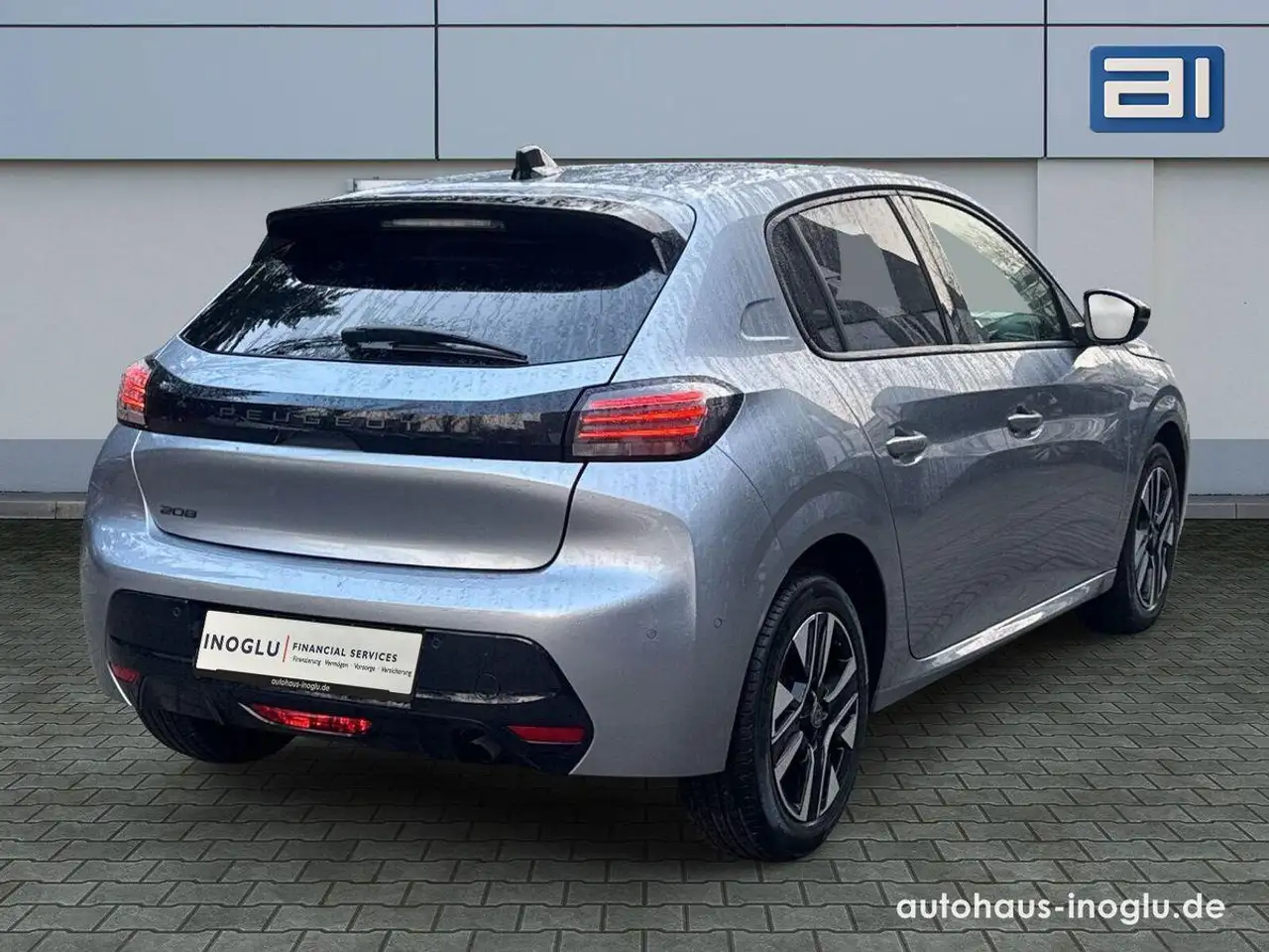 Peugeot 208 1.2 PureTech 100 Allure Navi+360° Kam+ACC+DA 9